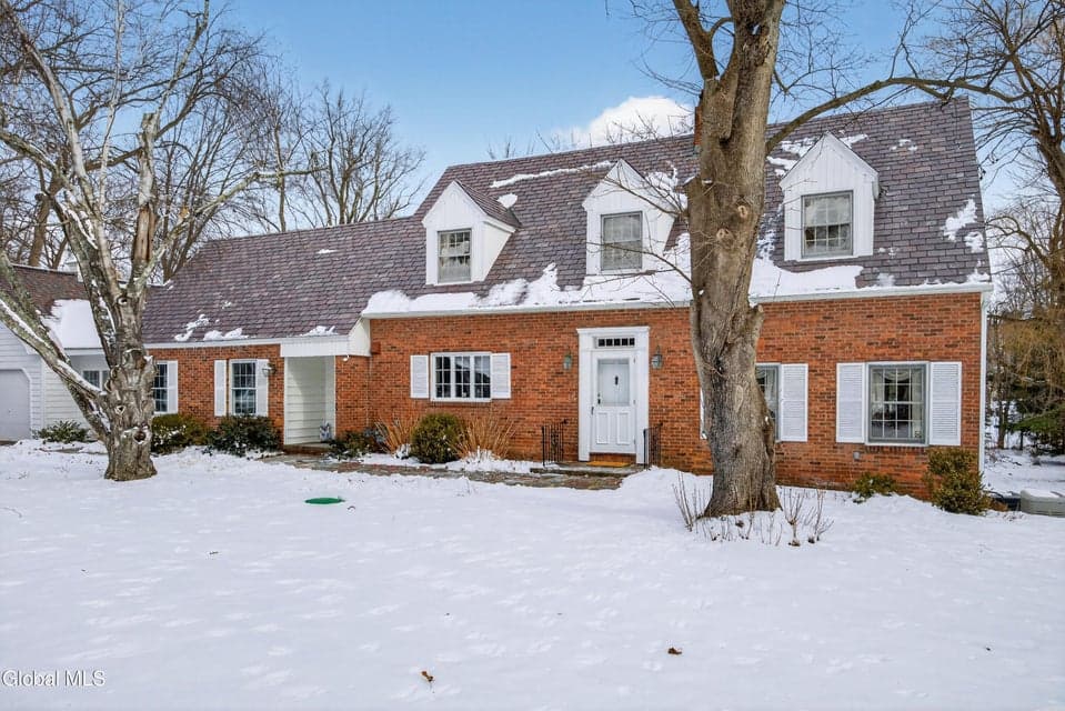 664 St. David's Lane, photo 3