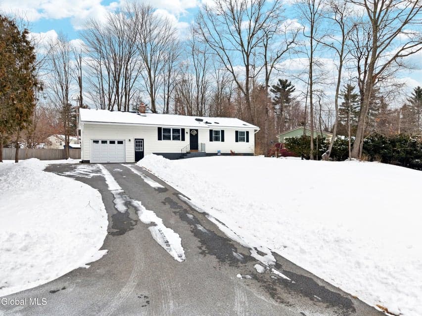 14 Coachman Drive, Milton, NY, photo 3