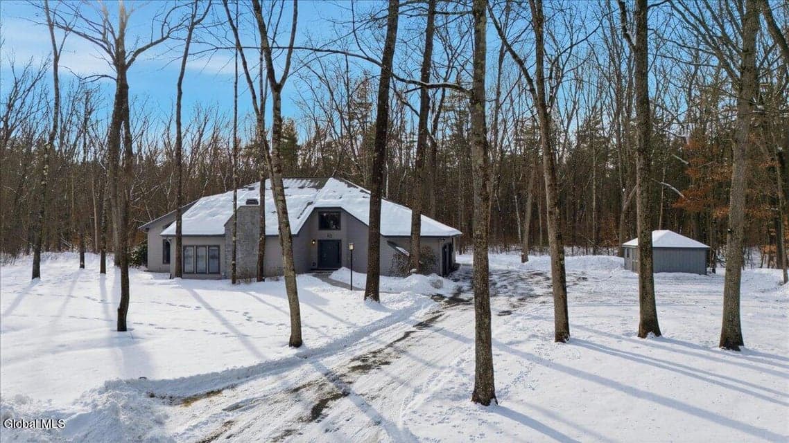 63 Oak View Drive, photo 2