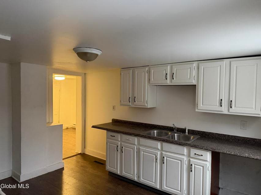 252 Yates Street, Albany, NY, photo 3