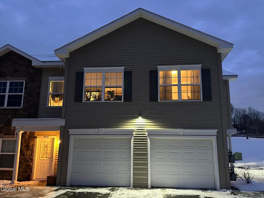 406 Worthington Terrace, photo 3