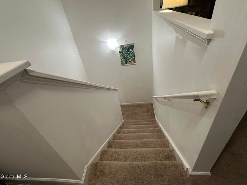 406 Worthington Terrace, photo 5
