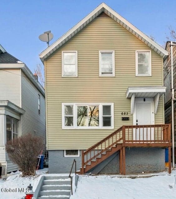 683 Park Avenue, photo 1