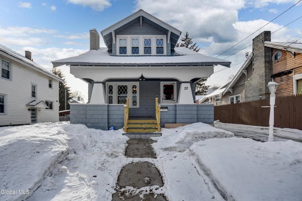 22 Woodward Avenue, photo 1