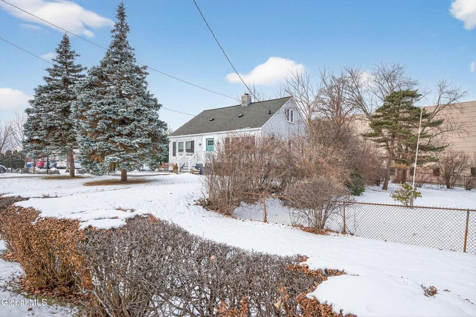 23 Catskill Avenue, photo 4