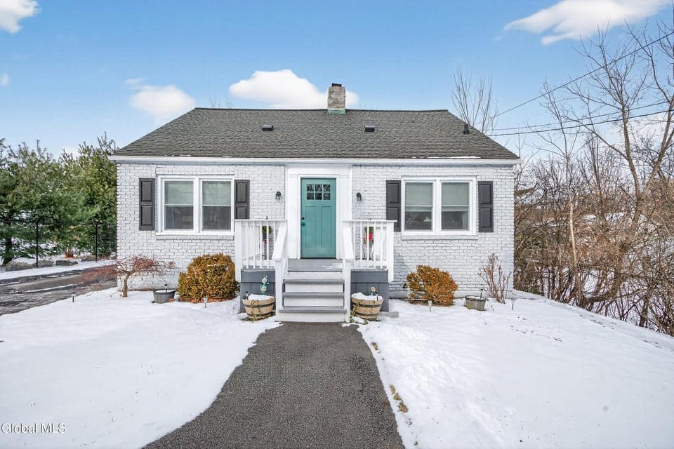 23 Catskill Avenue, photo 1
