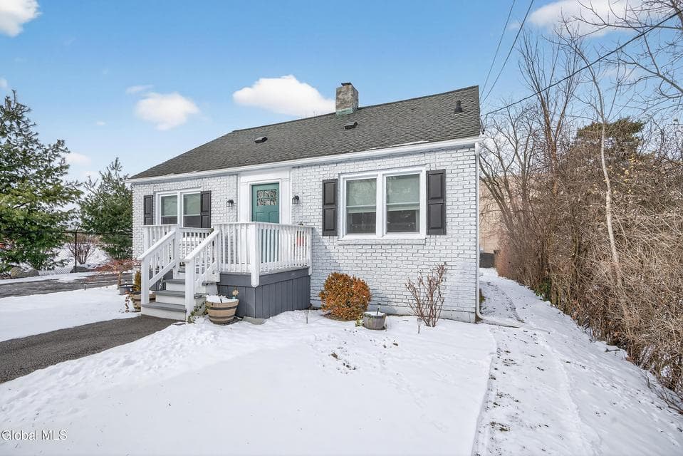 23 Catskill Avenue, photo 3