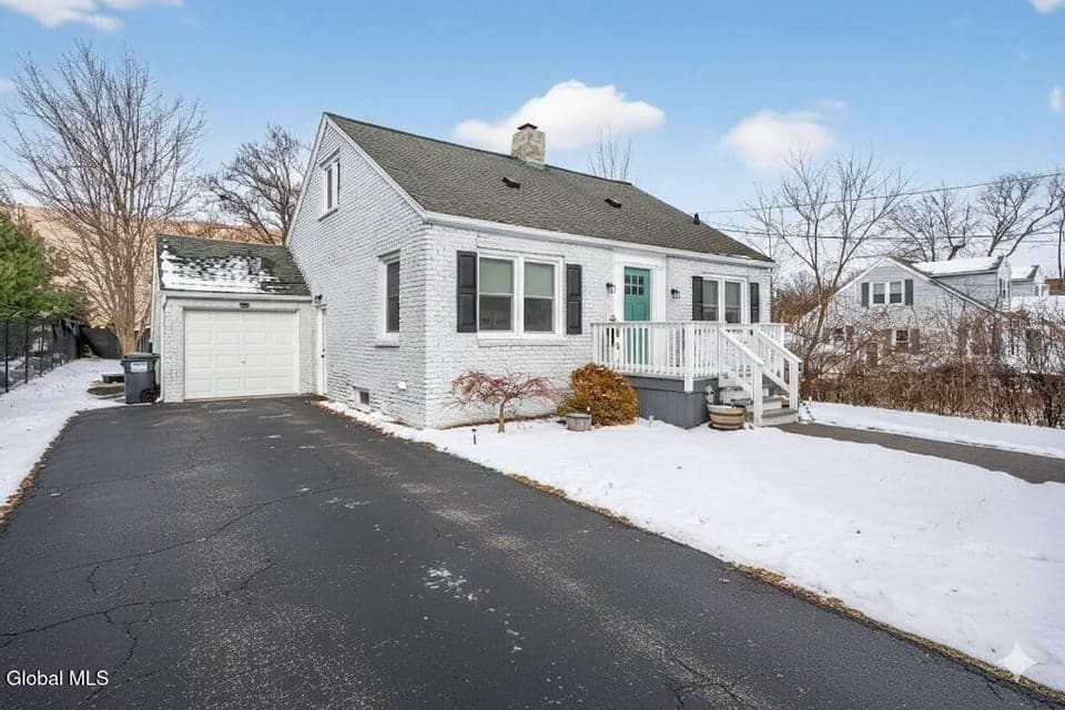 23 Catskill Avenue, photo 2