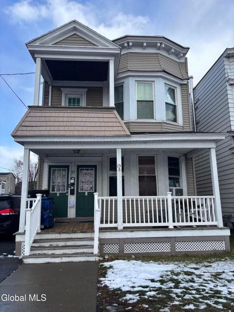 13 Southern Boulevard, photo 1