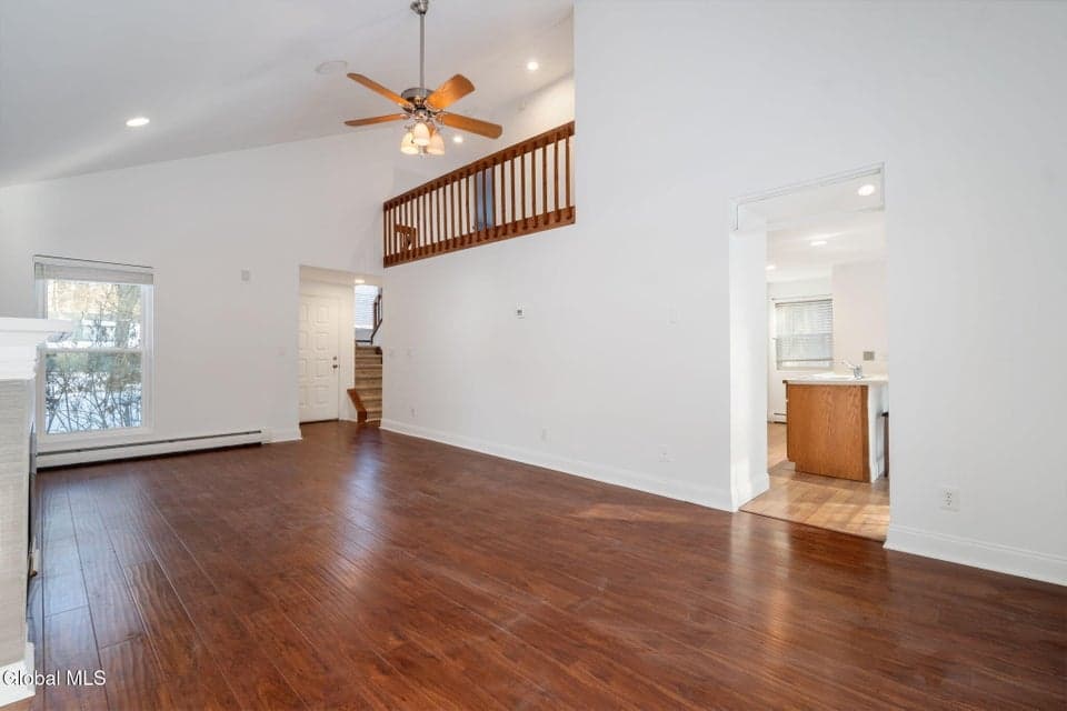 62 Arrowwood Place, photo 5