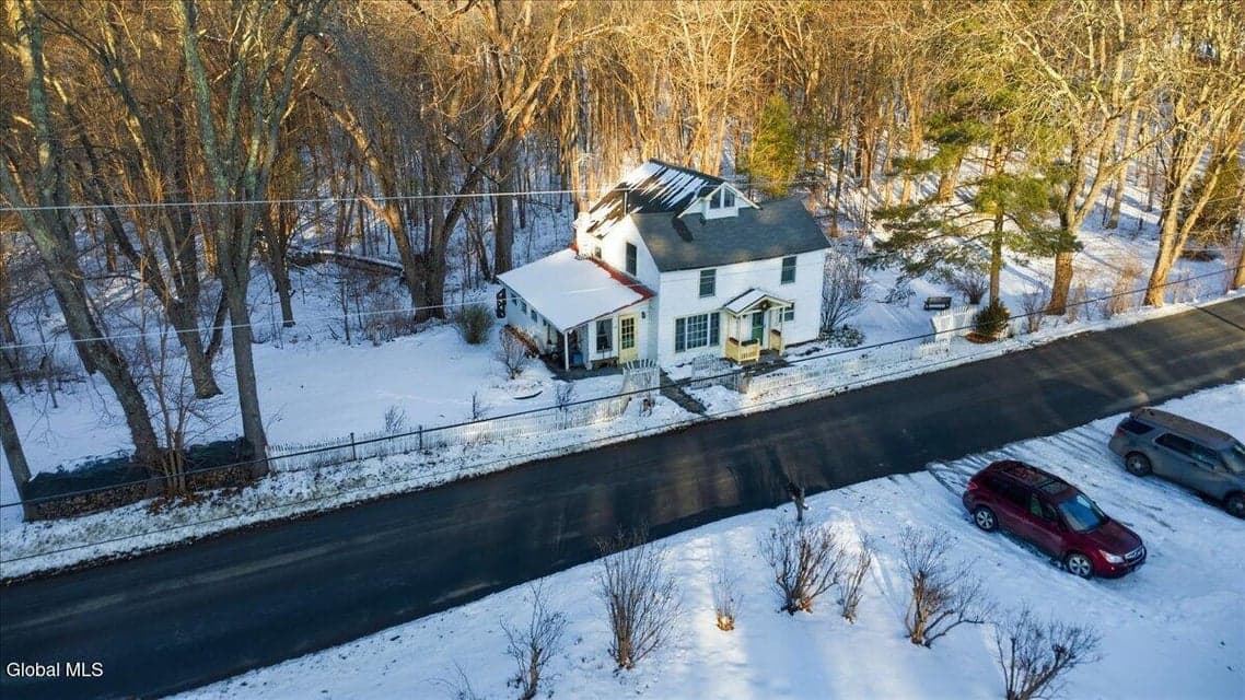 64 Putnam Road, Stillwater, NY, photo 1