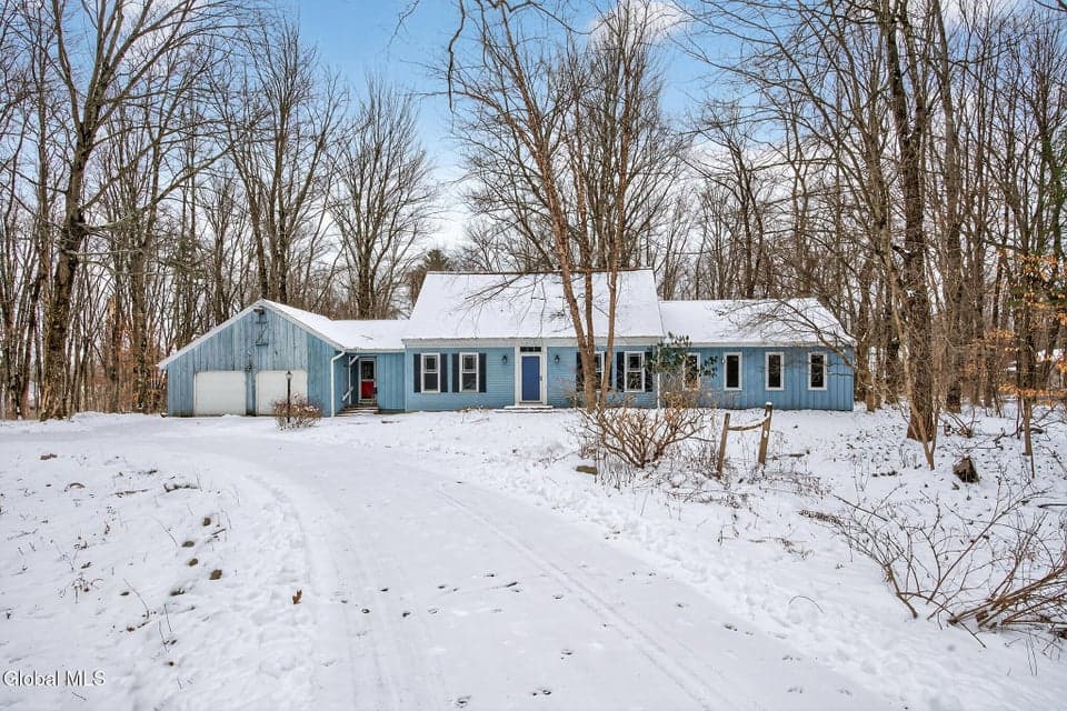 148 Appleton Road, photo 1