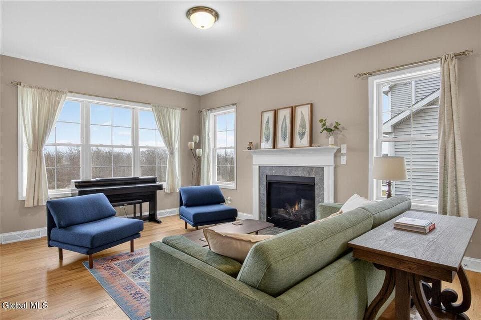 76 Waverly Circle, photo 5