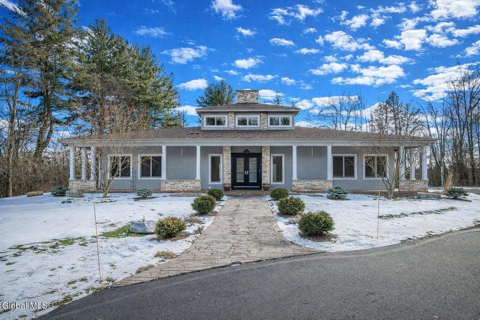 7 Legends Way, Clifton Park, NY, photo 1