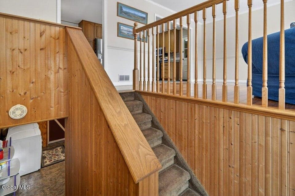 200 Hatchery Road, photo 3