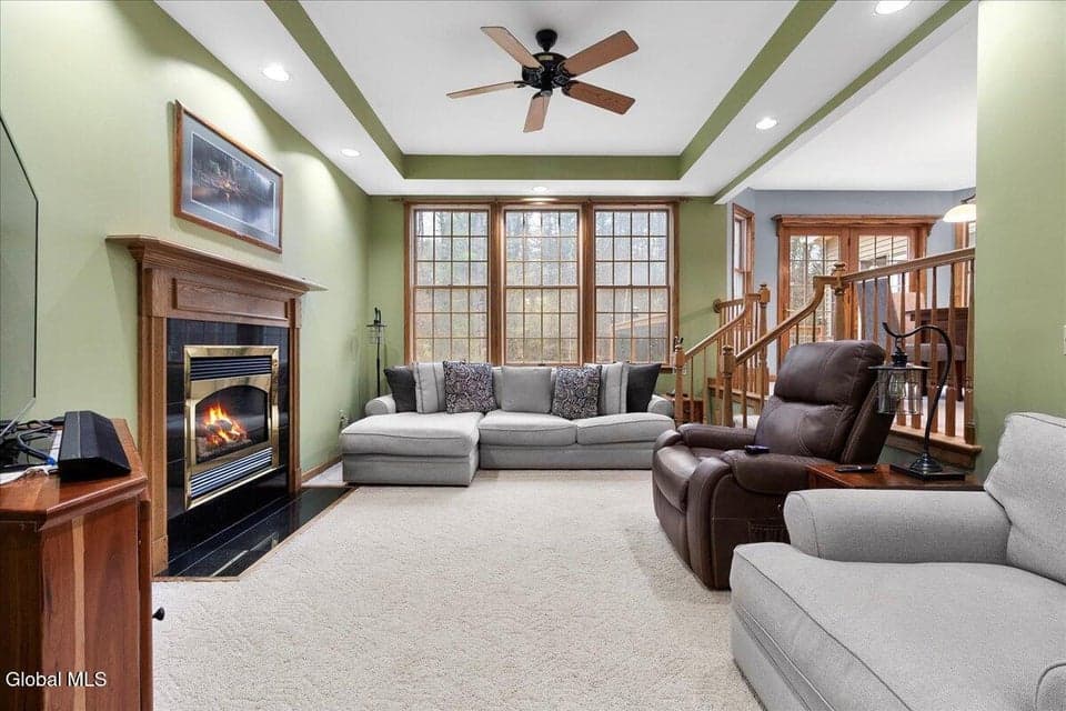 228 Reynolds Road, photo 3