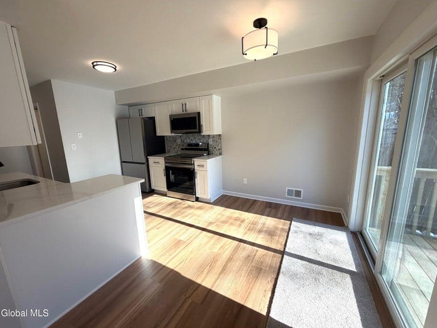 27 Woodside Drive, photo 4