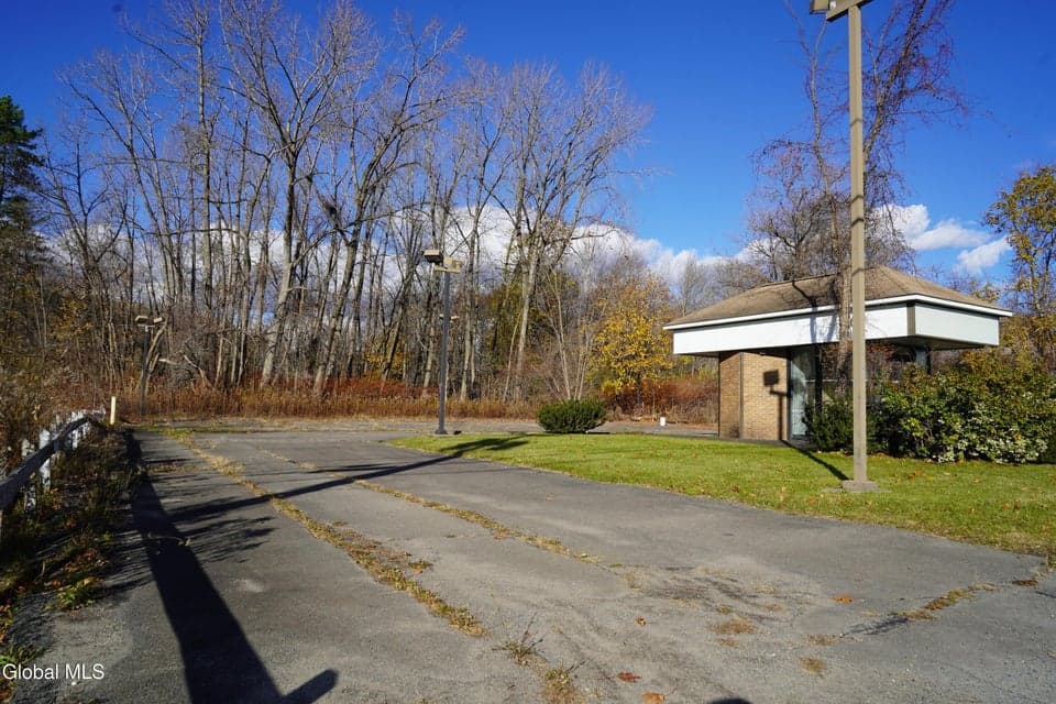 183 Fifth Avenue, photo 2