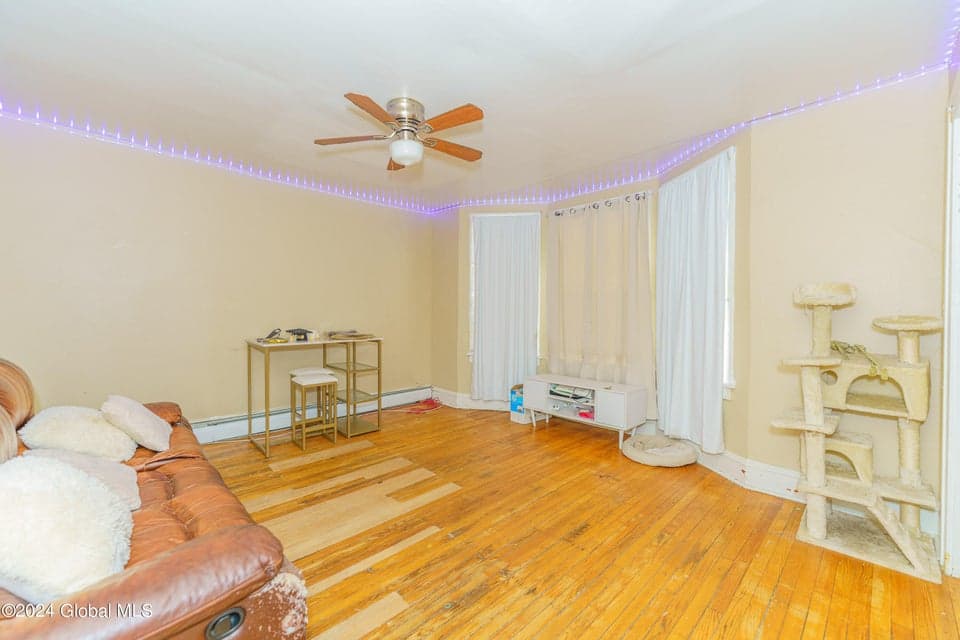 497 Washington Avenue, photo 3
