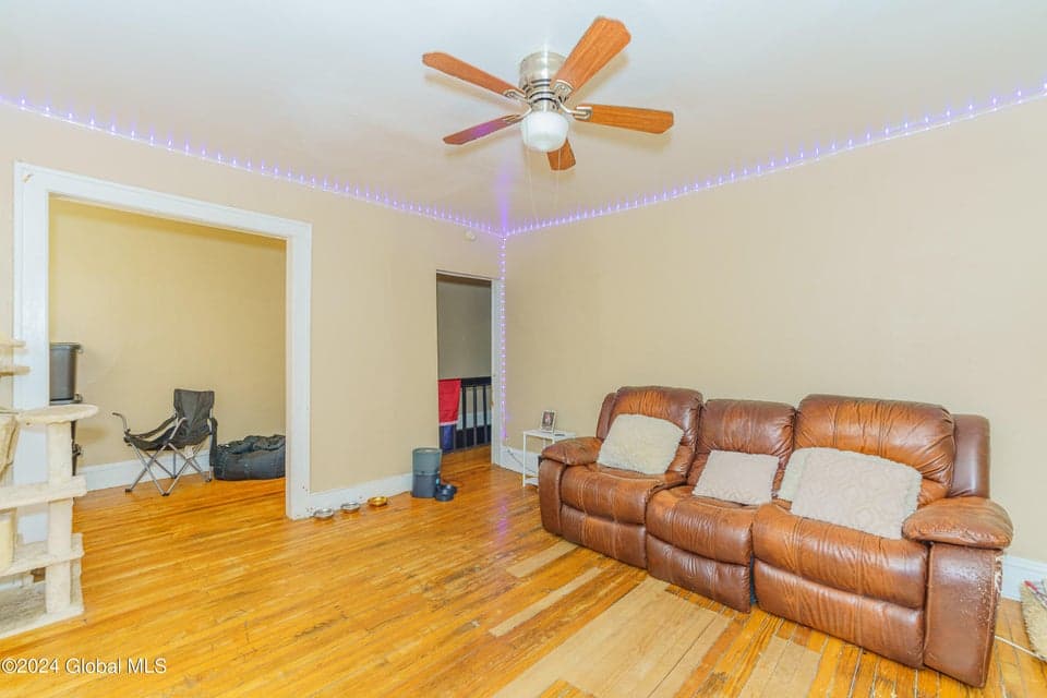 497 Washington Avenue, photo 5