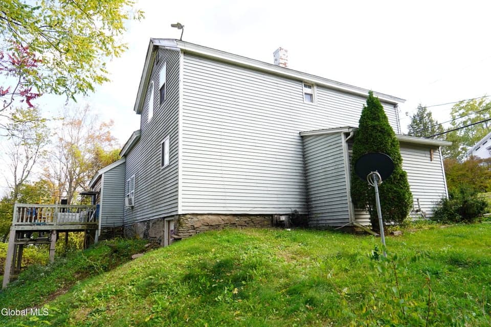 552 Mountain Avenue, photo 4