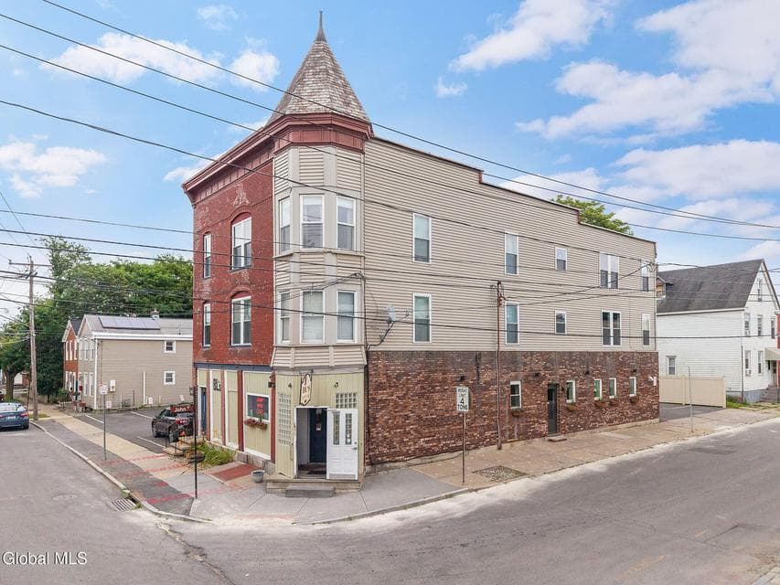 208 Front Street, photo 3