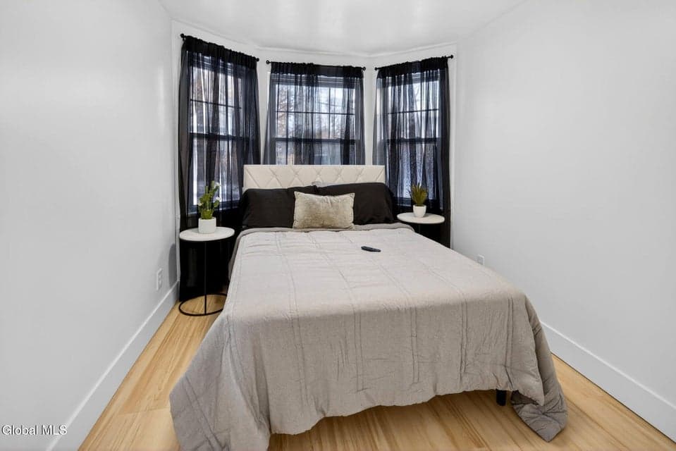11 Lake Avenue, photo 5
