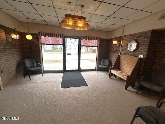 640 5th Avenue, photo 2