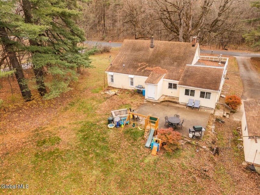 31 Bulson Road, photo 4