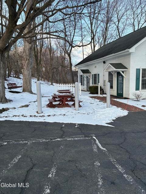 1011-1015 Hoosick Road, photo 5