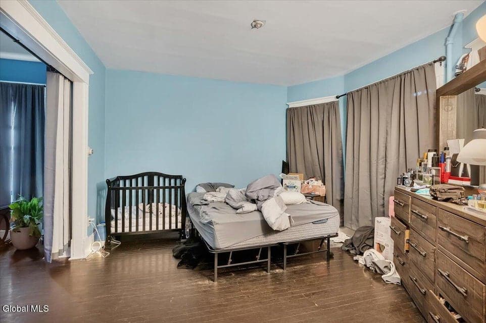 2418 Campbell Avenue, photo 2