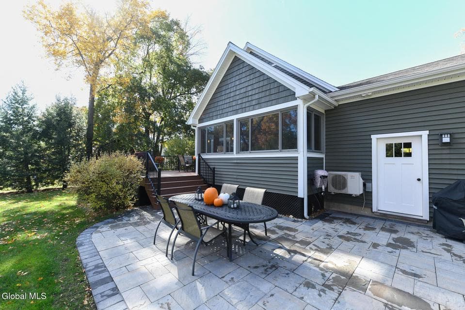 4 Seward Street, photo 4
