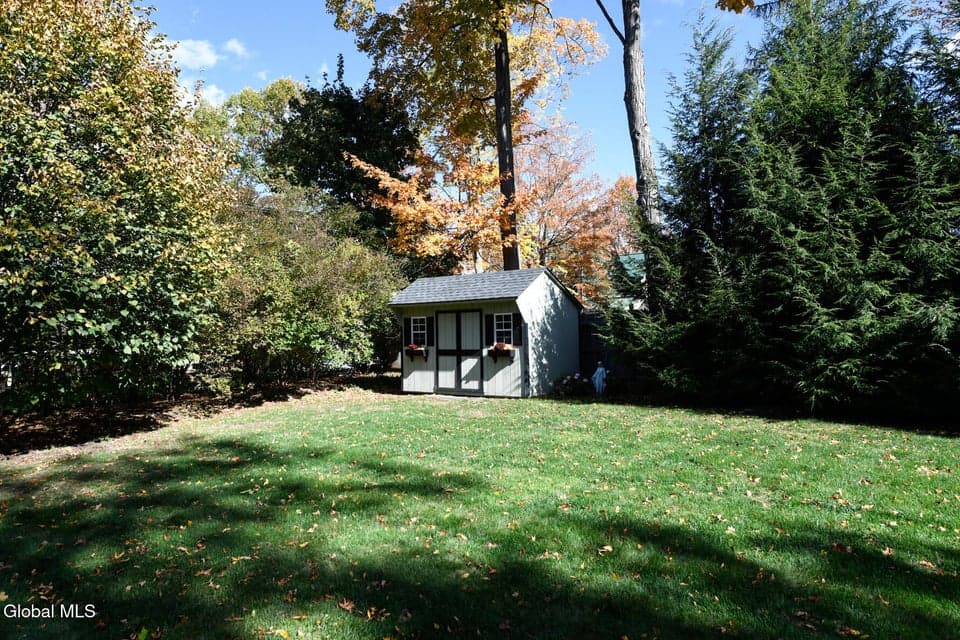 4 Seward Street, photo 5