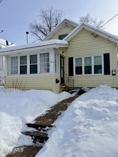 18 Lawnwood Avenue, photo 1