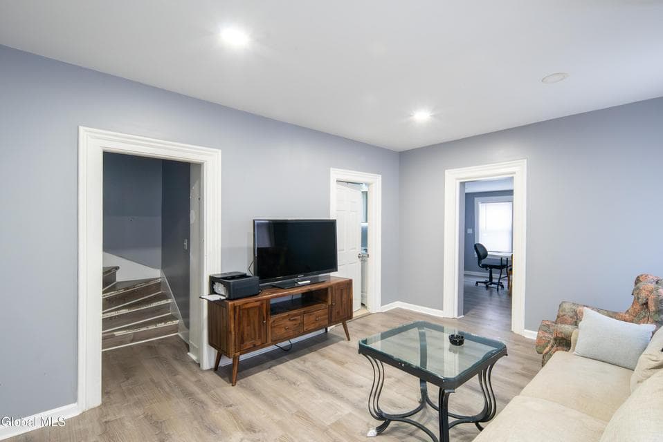 41 Brunswick Avenue, photo 4