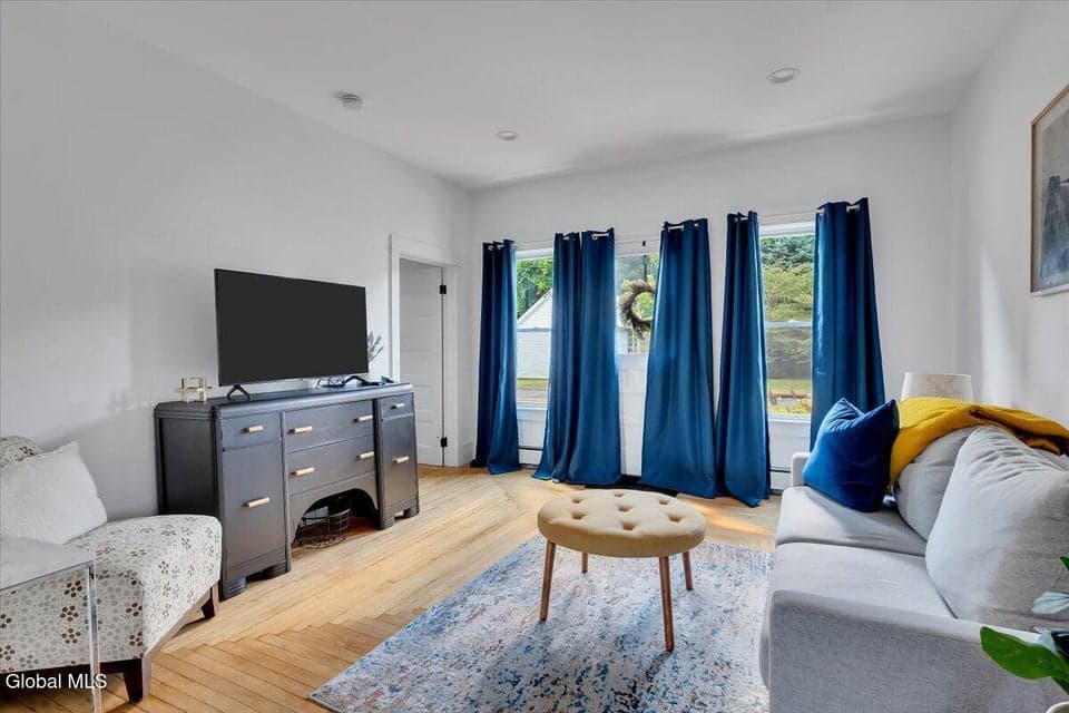 6 Barber Avenue, photo 5