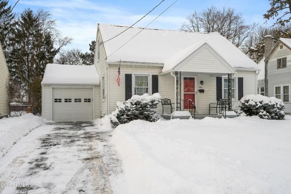 2011 Robinwood Avenue, photo 2
