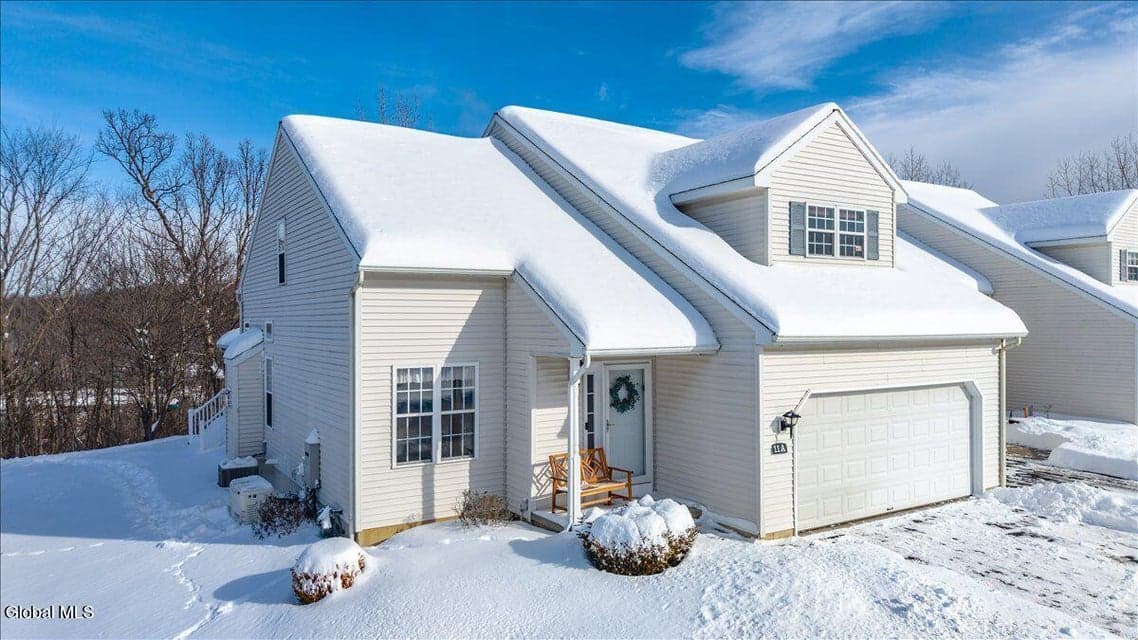 11A Fairway Drive, photo 1