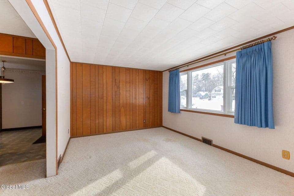 58 E Highland Drive, photo 5