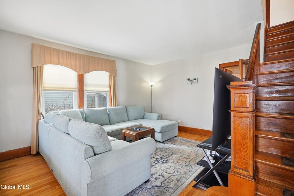 128 Old Loudon Road, photo 5