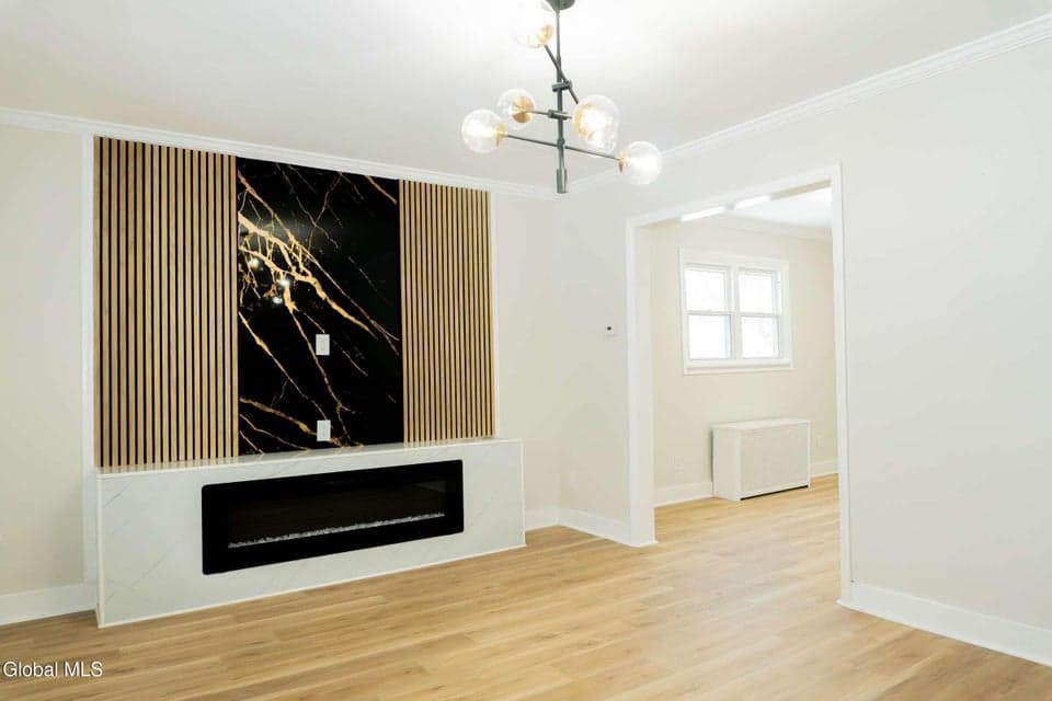 577 Ontario Street, photo 5