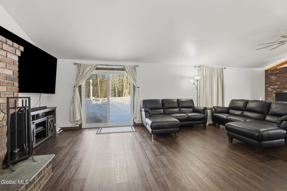 241 Lape Road, photo 5