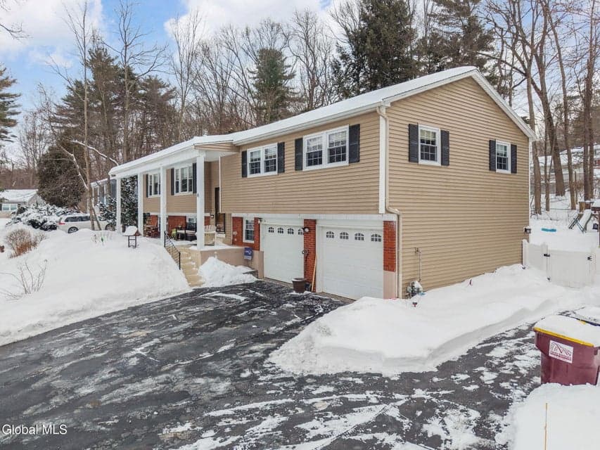 41 Walden Glen, photo 3
