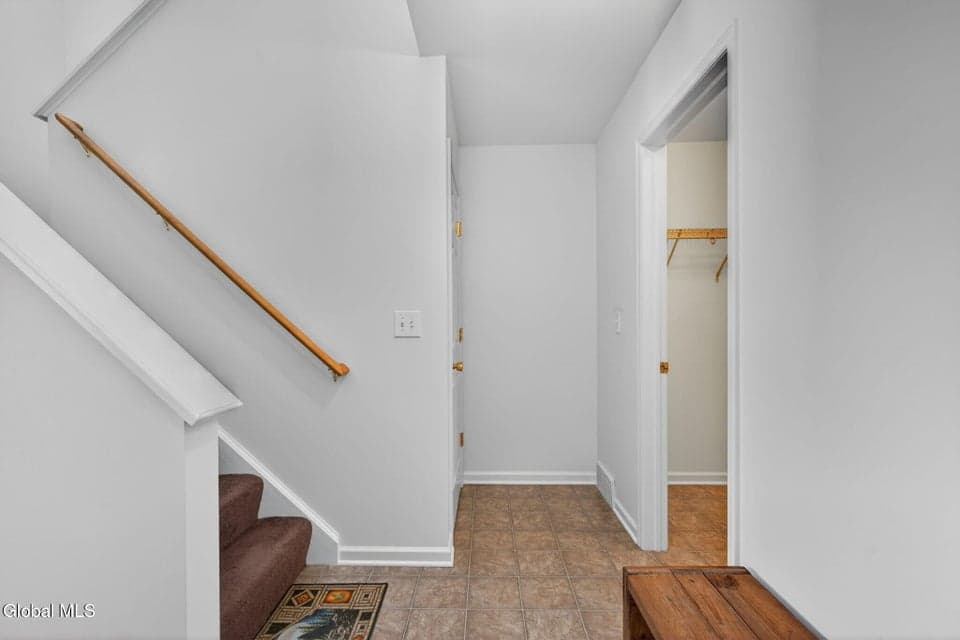 36 Governor Circle, photo 4