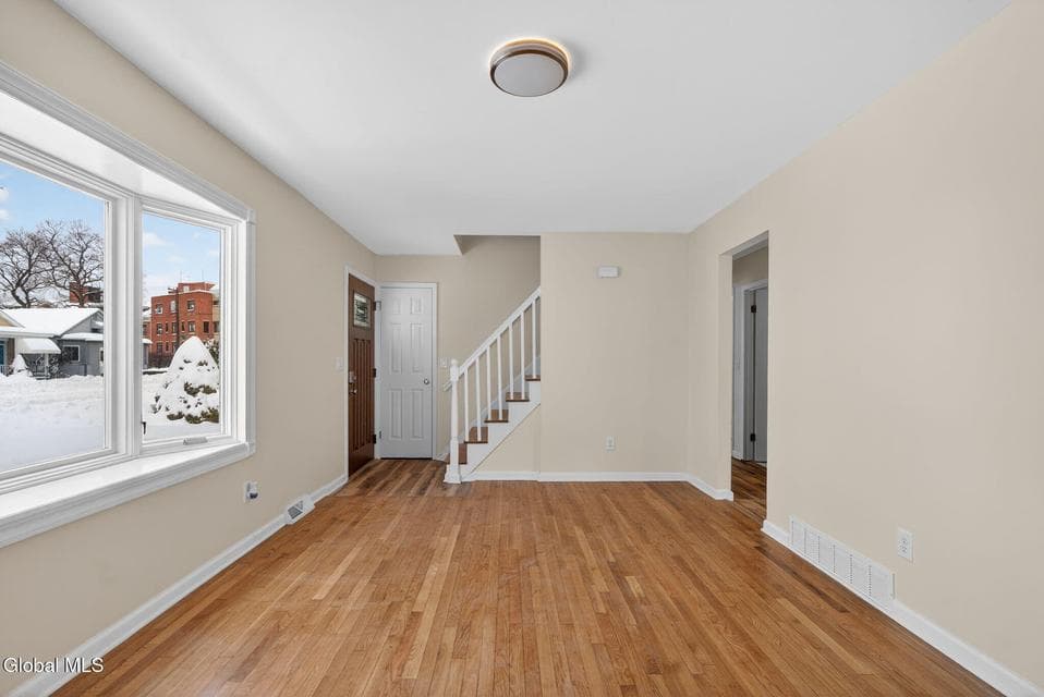 522 7th Avenue, photo 3
