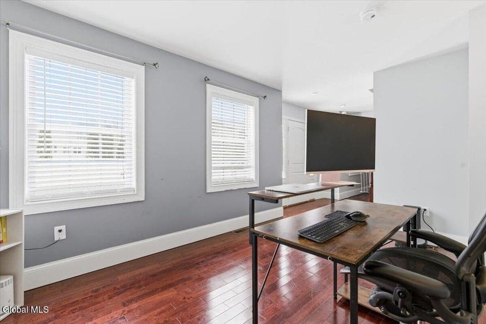 61 Plank Road, photo 3