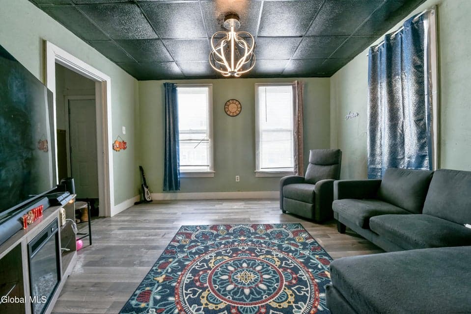 107 Dove Street, photo 4