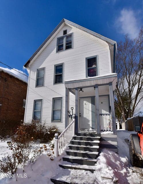 107 Dove Street, photo 1