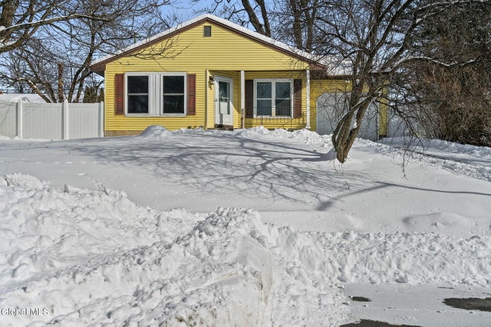 4 Silverberry Place, photo 1