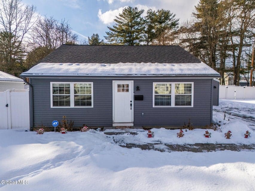 43 Hillcrest Avenue, Queensbury, NY, photo 2